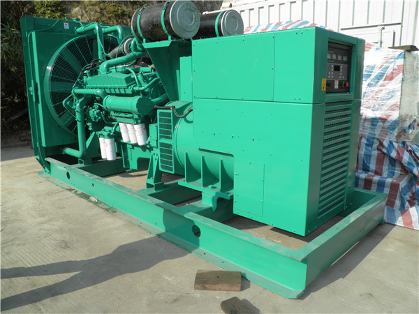 新州镇发电车出租-柴油发电机组在使用的过程中应该做好哪些防护工作