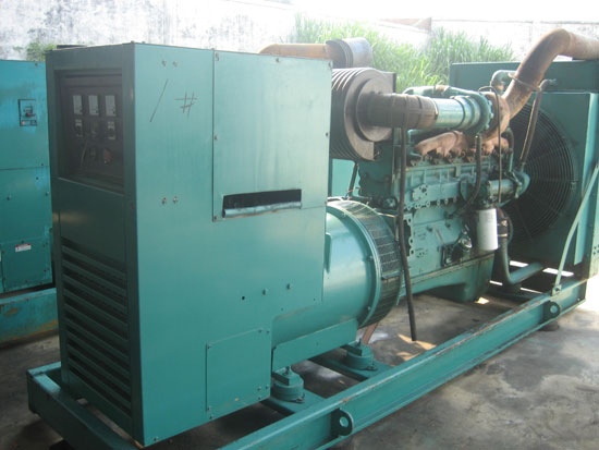 新州镇租赁发电机- 发电机碳刷磨损的原因是什么