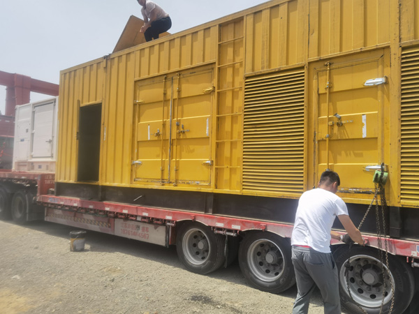 新州镇发电机出租100KW发电机需要什么规格的电缆线？