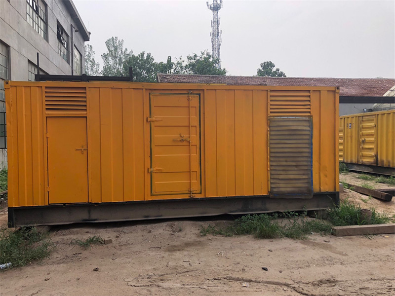 新州镇柴油发电机如何判断新机油是否已经完全充满机油滤清器？