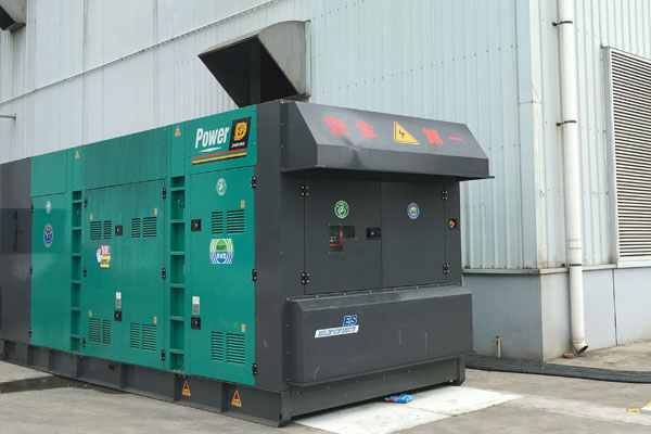 新州镇燃油滤清器的更换流程是怎样的？