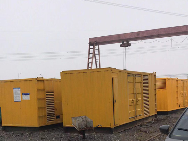 新州镇100kw柴油发电机组每小时油耗？